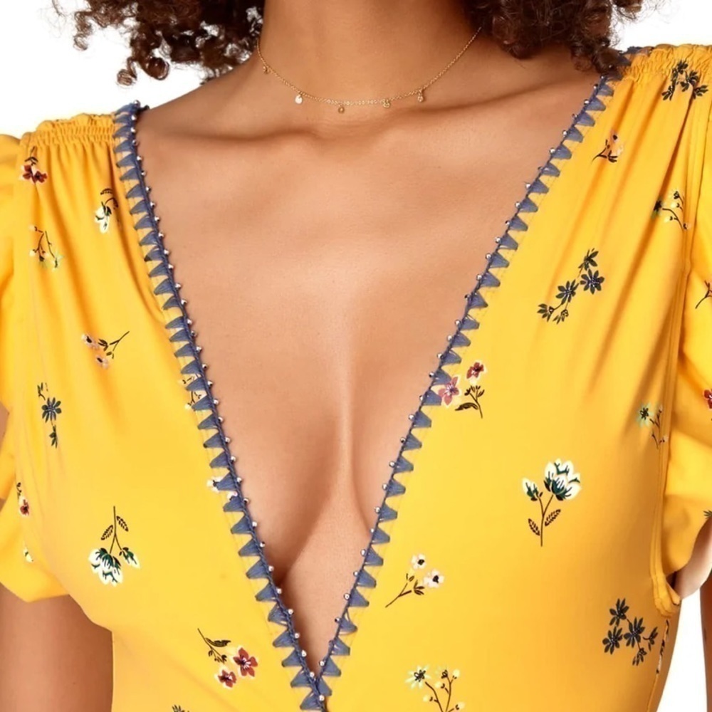 Anne Cole Studio Flounce V Neck One Piece Swimsuit — image 4 of 8